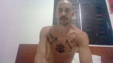 Snapshot of moica84 chatting on 02-08-25, 10:39 moica84 online show from 02-08-25, 10:39