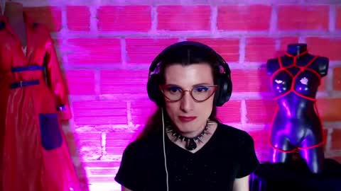 Snapshot of moira_hot chatting on 07-04-26, 04:29 moira_hot online show from 07-04-26, 04:29