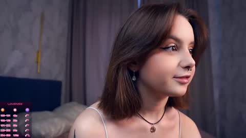 My name is Eda online show from 10-19-25, 05:08