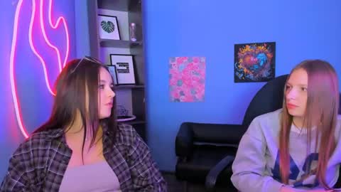 Snapshot of molianna_ chatting on 03-18-26, 02:42 anna online show from 03-18-26, 02:42