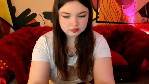 Snapshot of molinmoon chatting on 02-23-26, 08:28 Rosa online show from 02-23-26, 08:28