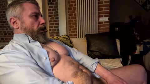 molitsrymale69 online show from 03-10-26, 07:35