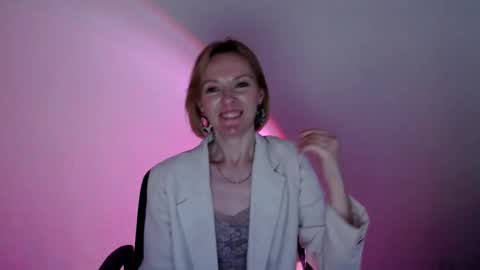 Snapshot of mollilove chatting on 05-20-26, 07:58 mollilove online show from 05-20-26, 07:58