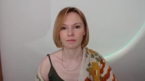 Snapshot of mollilove chatting on 05-31-26, 07:59 mollilove online show from 05-31-26, 07:59