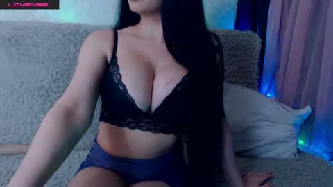Snapshot of molly1sex chatting on 05-30-26, 08:11 Molly1sex online show from 05-30-26, 08:11