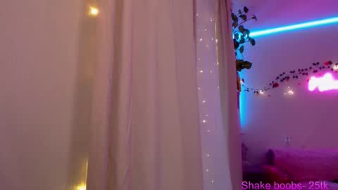    online show from 12-05-25, 04:54