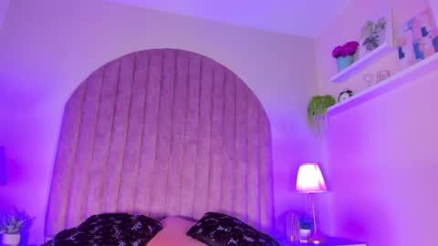 Snapshot of molly_jackson chatting on 03-11-25, 12:28 Molly Jackson online show from 03-11-25, 12:28