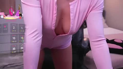 Molly online show from 12-20-25, 01:02