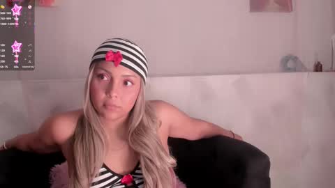 molly_logan online show from 10-10-25, 12:09