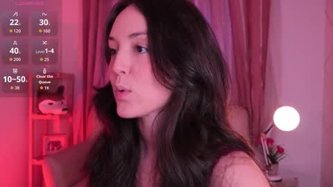   MOLLY   online show from 12-20-25, 04:25