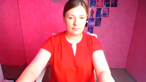 Snapshot of molly_mis chatting on 06-19-26, 06:12 Molly online show from 06-19-26, 06:12