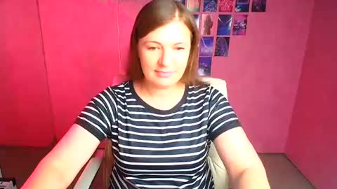 Snapshot of molly_mis chatting on 06-30-26, 11:44 Molly online show from 06-30-26, 11:44