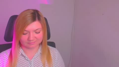 Molly online show from 01-24-25, 03:34