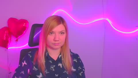 Molly online show from 03-05-25, 12:22