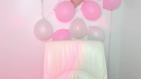 Molly online show from 03-11-25, 12:17