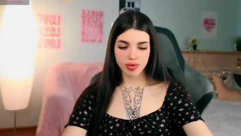 Snapshot of molly_rettyy chatting on 05-17-26, 04:21 Molly online show from 05-17-26, 04:21