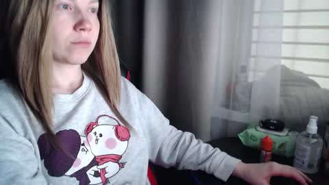 I have new photos come and see with love Molly online show from 11-05-25, 09:31