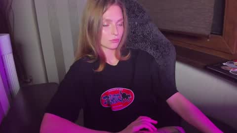 Snapshot of mollydangerous chatting on 06-09-26, 06:19 Taisha online show from 06-09-26, 06:19