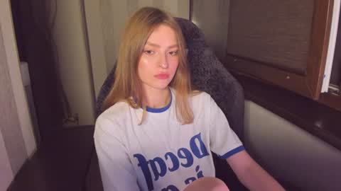 Snapshot of mollydangerous chatting on 07-28-26, 06:31 Taisha online show from 07-28-26, 06:31