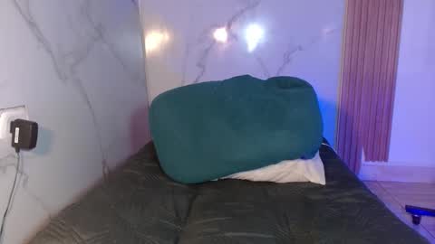  MOLLY  GUNSG online show from 02-22-26, 08:18