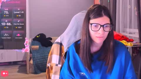  KIRA  online show from 02-02-26, 01:37