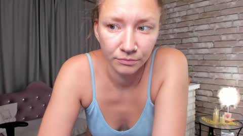 hi im Molly heregreat boobs big heart  warm pussy  online show from 05-08-26, 12:49
