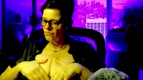 MollySun Nina Randmann online show from 11-24-25, 07:24