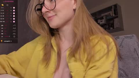 mollytucker online show from 09-24-25, 05:49