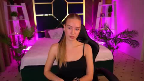 mollyymayy online show from 12-03-25, 08:56