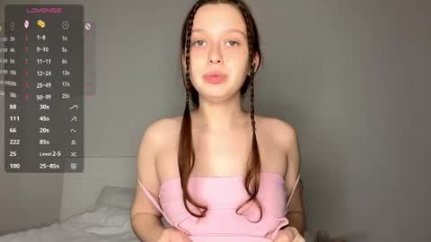 Snapshot of moltenpeach chatting on 05-22-26, 03:50 Hermina online show from 05-22-26, 03:50