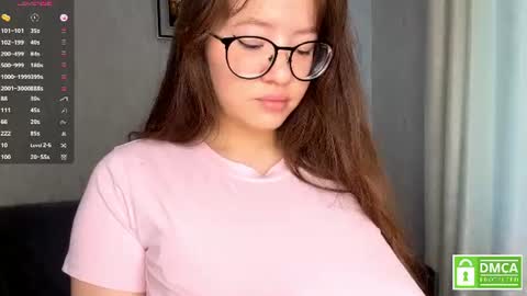 Snapshot of moltenpeach chatting on 06-16-26, 03:31 Hermina online show from 06-16-26, 03:31