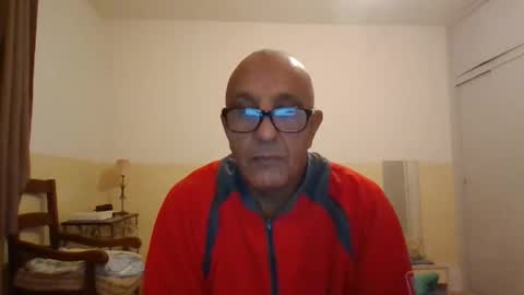 moment71200 online show from 11-22-25, 07:29