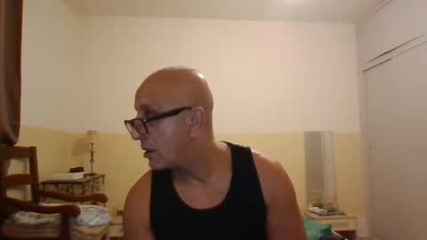 moment71200 online show from 11-22-25, 07:35