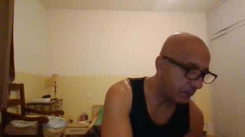 moment71200 online show from 11-23-25, 12:05