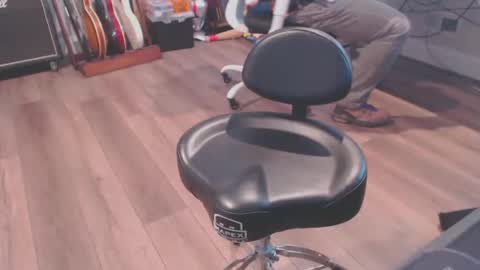 momer85 online show from 12-30-24, 06:38