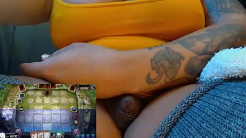 Snapshot of mommi_sh3d3vil chatting on 04-06-26, 07:26 MOMMI SH3DEVIL online show from 04-06-26, 07:26
