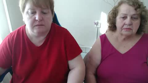 Snapshot of mommy99x chatting on 02-09-26, 08:51 Mommy99X online show from 02-09-26, 08:51