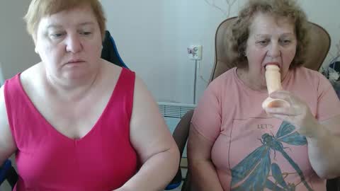 Snapshot of mommy99x chatting on 04-01-26, 07:53 Mommy99X online show from 04-01-26, 07:53