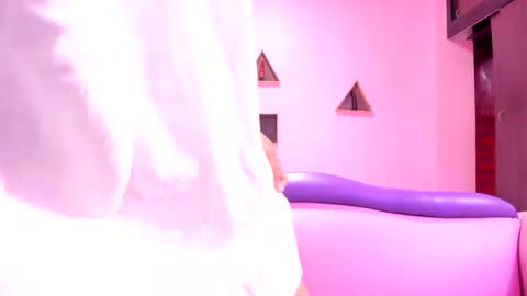 Snapshot of mommy_dirty_squirt chatting on 09-26-25, 11:58 carolina online show from 09-26-25, 11:58