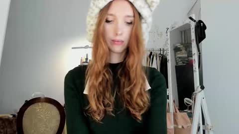 Liza online show from 11-26-25, 05:25