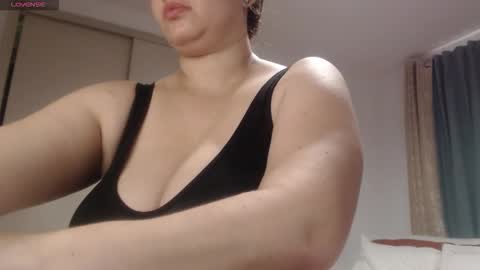 Daphne  online show from 11-16-25, 11:38