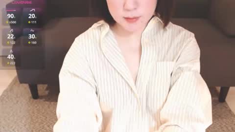 Momo online show from 11-21-25, 10:52