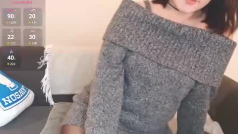 Momo online show from 02-23-26, 12:30