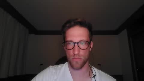 moms_little_monster online show from 11-05-25, 09:26