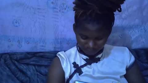 momsdoll online show from 01-14-26, 06:30