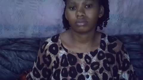 Snapshot of momsdoll chatting on 02-04-26, 06:08 momsdoll online show from 02-04-26, 06:08