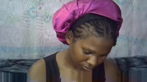 momsdoll online show from 04-13-26, 07:14