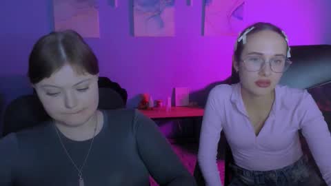 Mona  online show from 02-25-26, 09:46