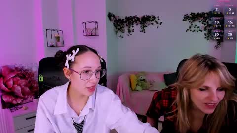Snapshot of mona_cloud chatting on 06-18-26, 06:56 Mona online show from 06-18-26, 06:56