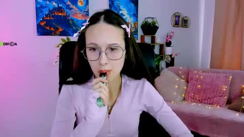 Snapshot of mona_cloud chatting on 07-16-26, 08:42 Mona online show from 07-16-26, 08:42